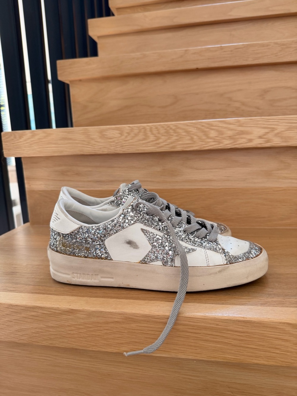 Golden goose stardan size 38